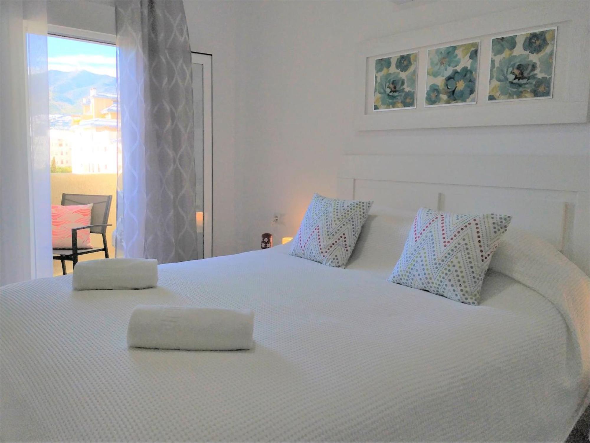 Deluxe Apartment In Benalbeach With Beach Views Benalmádena Exterior foto
